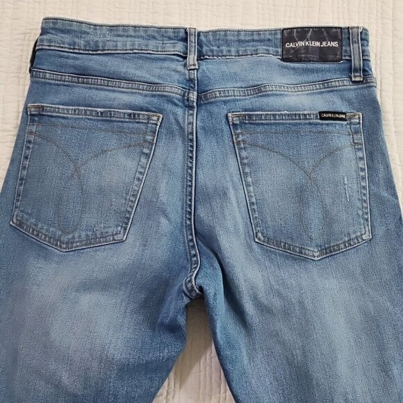 Calvin Klein Jeans Men's 33 x 30 Blue Slim Fit Stretch Medium Wash Denim EUC - Picture 9 of 16